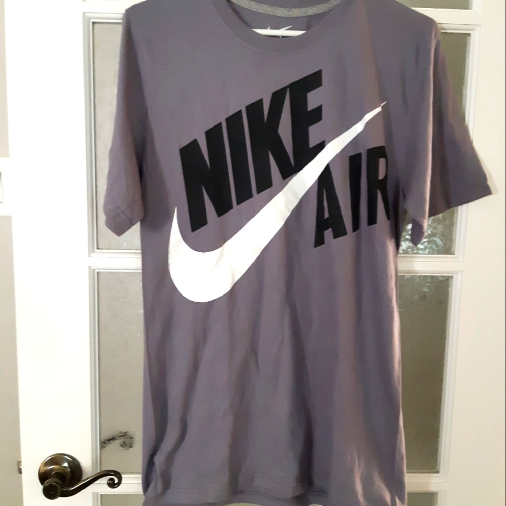 2/25$***Men's Nike Air Logo Tee